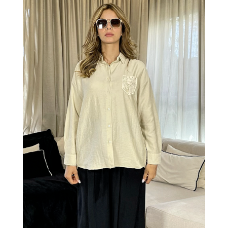 Chemise en lin avec poche en dentelle
