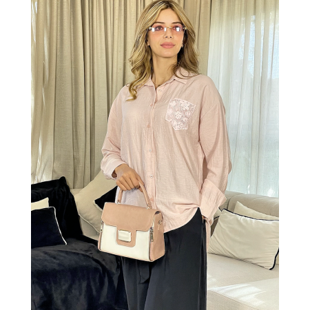Chemise en lin avec poche en dentelle