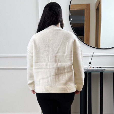 Veste en maille et jeans