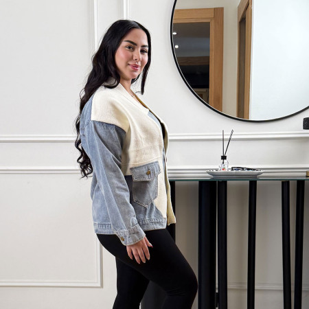 Veste en maille et jeans