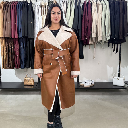 Manteau en cuir et bouclette