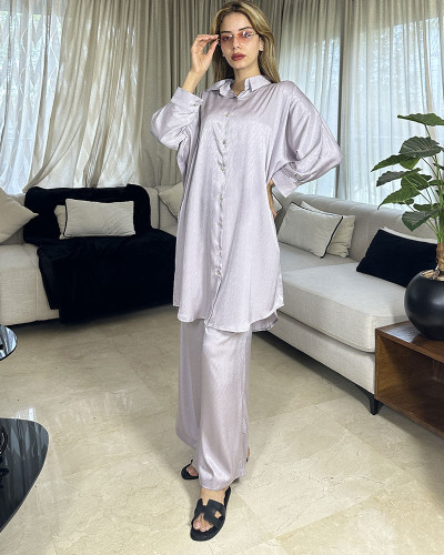 Ensemble en satin