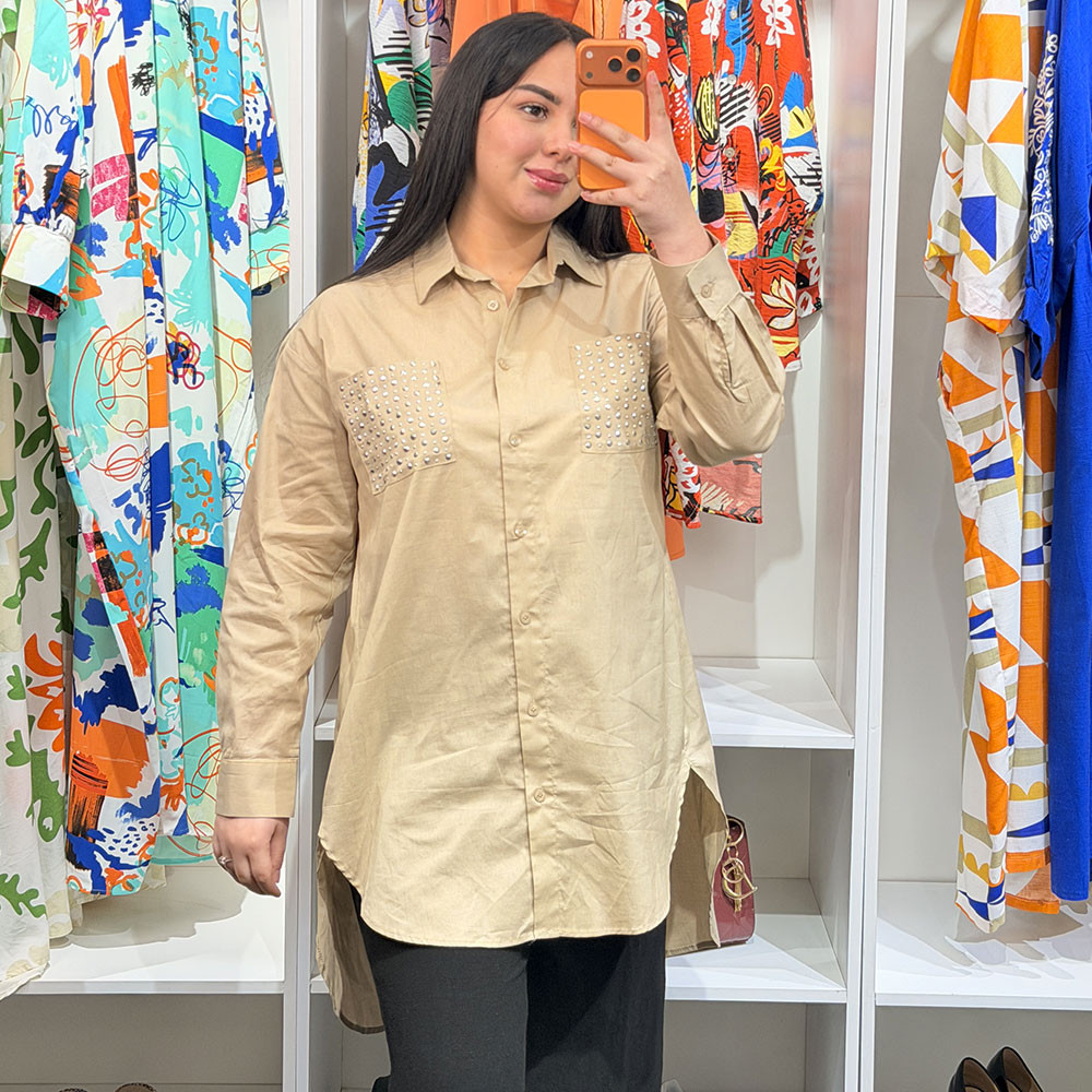 Chemise en popeline avec poche en strass