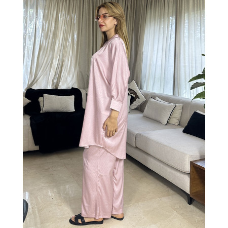 Ensemble en satin