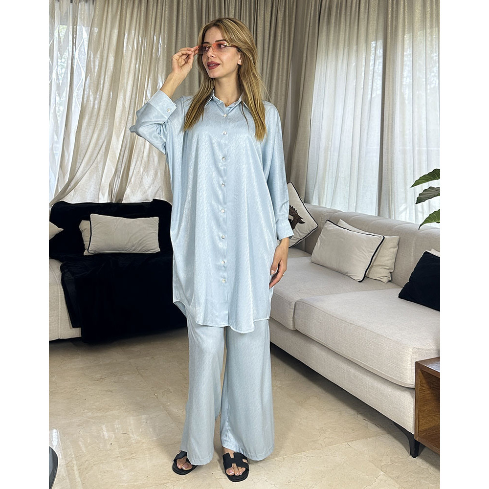 Ensemble en satin